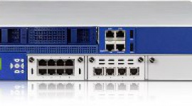 Check Point 13500 Appliance - bezpieczeństwo i wydajność dedykowane dla centrów BIZNES, IT i technologie - Check Point Software Technologies Ltd.,światowy lider w dziedzinie bezpieczeństwa Internetu, ogłosił wejście na rynek nowego urządzenia 13500, pierwszego z nowej serii urządzeń 13000, zaprojektowanej specjalnie w celu rozszerzenia oferty dla bezpieczeństwa sieci centrów danych.