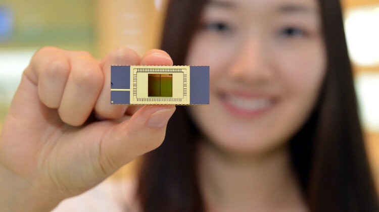 Samsung rozpoczyna masową produkcję pierwszych w branży pamięci 3D Vertical NAND Flash