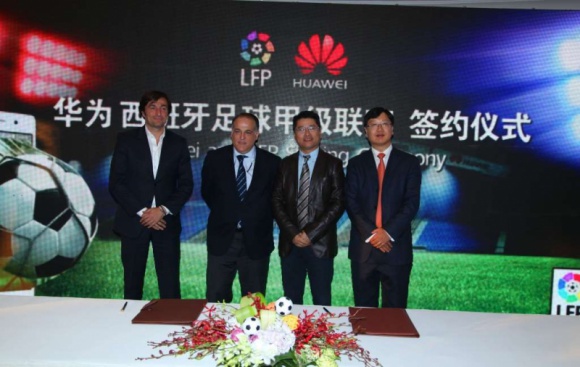 HUAWEI partnerem hiszpańskiej ekstraklasy piłkarskiej – Liga de Fútbol Profesio BIZNES, IT i technologie - HUAWEI, globalny dostawca rozwiązań teleinformatycznych (ICT), nawiązał współpracę z hiszpańską ekstraklasą piłkarską – Liga de Fútbol Profesional (LFP).