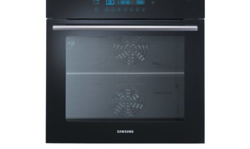 „Dziel i łącz w kuchni”. Nowa kampania piekarników firmy Samsung