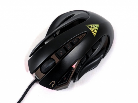 Mysz GAMDIAS ZEUS GMS1100 LIFESTYLE, IT i technologie - 9 lipca 2014 – GAMDIAS prezentuje gamingową mysz ZEUS eSport Edition. Urządzenie oferuje szerokie możliwości personalizacji, wygodę korzystania i świetny design. Firma GAMDIAS jest producentem najwyższej klasy akcesoriów dla graczy.