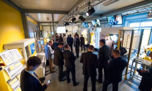 FANUC Polska zaprezentował we Wrocławiu żółtą fabrykę przyszłości