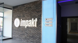 Impakt: nowe centrum logistyczne BIZNES, IT i technologie - Impakt, czołowy dystrybutor akcesoriów gamingowych, sieciowych oraz elektroniki użytkowej poinformował o przeprowadzce do nowego obiektu. Od teraz nowe centrum logistyczne i siedziba firmy mieści się w Mosinie pod Poznaniem.