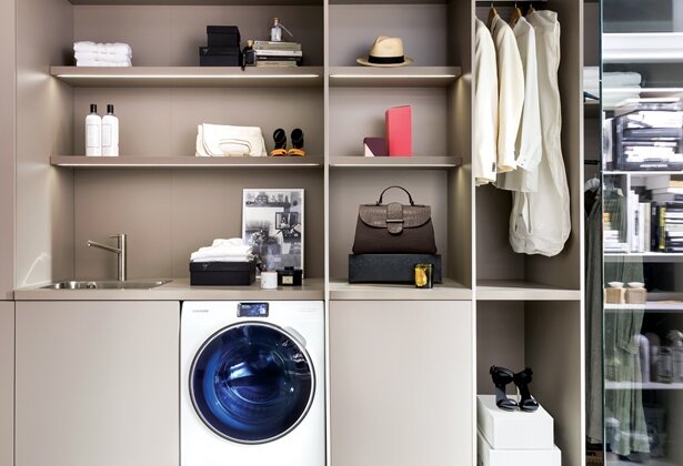 Technologia prania Samsung Eco Bubble – za co pokochali ją użytkownicy? nowe produkty, usługi, technologie - Technologia Eco Bubble opracowana przez inżynierów Samsung to rozwiązanie, dzięki któremu pranie ubrań nabrało zupełnie nowego wymiaru. W wyniku połączenia wody, powietrza i proszku tworzy się aktywna piana, z pomocą której ubrania stają się nieskazitelnie czyste. Samsung spytał swoich klientów o wskazanie najważniejszych korzyści, które zaobserwowali w trakcie korzystania z pralek z Eco Bubble. Na co w szczególności zwrócili oni uwagę?