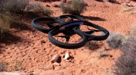 Technologia w służbie obronności BIZNES, IT i technologie - W Polsce start-upy nie mają jeszcze znaczącego udziału w przemyśle zbrojeniowym. Aktualne konflikty zbrojne rodzą jednak pytania o poziom jego innowacyjności. Wzorem współpracy pomiędzy ekosystemem start-upowym, biznesem i nauką może być dla Polski Izrael. Warto iść jego śladem