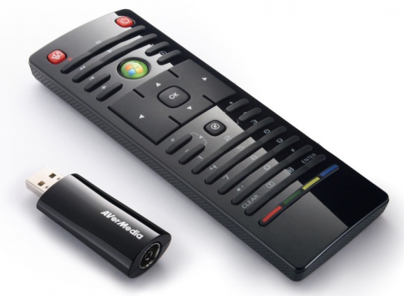 Telewizja i obraz 3D na Twoim komputerze? Z AVerMedią to możliwe LIFESTYLE, IT i technologie - To wszystko zasługa niewielkiego urządzenia AVerTV Volar HD Nano, które pozwoli w prosty sposób przekształcić komputer w prawdziwe centrum multimedialne. W zestawie użytkownik znajdzie rozbudowany pilot dla wygodnej obsługi.