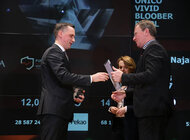 Samsung wyróżniony za wkład w rozwój polskiej gospodarki technologie, media, marketing, reklama - Samsung Electronics Polska został laureatem Indeksu Patriotyzmu Gospodarczego. Kapituła, złożona z wybitnych przedstawicieli świata nauki, polityki, biznesu oraz organizacji pozarządowych, doceniła wkład firmy w rozwój kraju, budowanie silnej gospodarki i bogacenie się społeczeństwa, a także najwyższe standardy biznesowe.