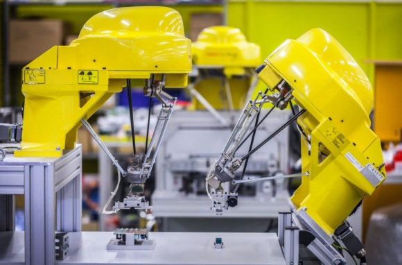 Polski przemysł otwiera się na roboty i obrabiarki przemysłowe BIZNES, IT i technologie - Zmieniające się uwarunkowania gospodarcze i rosnąca presja konkurencyjna powodują, że polskie przedsiębiorstwa przemysłowe zaczynają dostrzegać zalety inwestycji w innowacje.