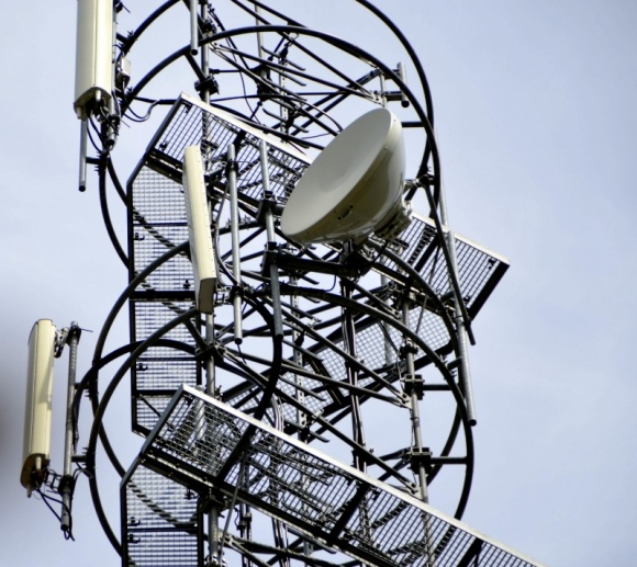 Czy dojdzie do sprzedaży wież telekomunikacyjnych w Polsce?