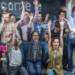 Tak wygląda nowoczesna korporacyjna akceleracja startupów – hub:raum przedstawia