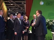 Prezydent Andrzej Duda z wizytą w siedzibie Ericsson w Sztokholmie wydarzenia, polityka - Polski Prezydent w trakcie wizyty w siedzibie Ericsson był zainteresowany innowacyjnymi rozwiązaniami, nadchodzącą rewolucją technologiczną oraz pracą ośrodka badawczo-rozwojowego Ericsson w Polsce. 