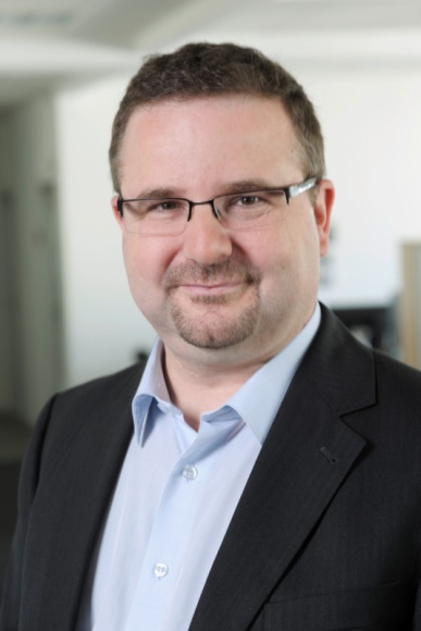 W kryształowej kuli: najważniejsze trendy w 2017 roku BIZNES, IT i technologie - Wieland Alge, wiceprezes i dyrektor generalny na region EMEA w Barracuda Networks, dzieli się opiniami na temat trendów, które ukształtują krajobraz IT w nadchodzącym roku