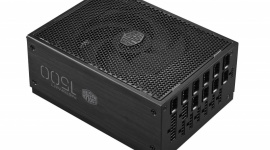 Cooler Master: zasilacz sterowany telefonem LIFESTYLE, IT i technologie - Jeśli ktoś inwestuje duże pieniądze w komputer, to chciałby, by sprzęt miał jak najlepsze osiągi. Dobre wyniki uzależnione są m.in. od potężnego zasilacza. W przypadku MasterWatt Maker 1500 od Cooler Mastera dochodzi jeszcze jeden aspekt: pełna kontrola nad urządzeniem.