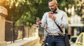 Jak pożyczyć pieniądze i nie stracić przyjaciela?