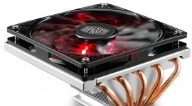 GeminII M5 LED: kompaktowe chłodzenie od Cooler Mastera LIFESTYLE, IT i technologie - Wielu graczy ma tak gęsto poupychane podzespoły w obudowie, że często nie sposób wsunąć do środka nawet kartki papieru. Tymczasem w takim układzie przydałoby się dobre chłodzenie bezpośrednio na procesor. Cooler Master twierdzi, że idealnie do tego nada się GeminII M5 LED.