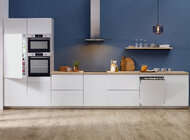 Zaprojektuj swoją wymarzoną kuchnię nowe produkty, usługi, styl życia - Obecne trendy w projektach kuchennych aranżacji prezentują ogromną różnorodność, zarówno pod względem stylu, jak i wykorzystania przestrzeni. Stworzenie idealnej kuchni to nie lada wyzwanie, ponieważ poza prezentowaniem walorów estetycznych powinna być przede wszystkim funkcjonalna. Sprzęty AGD muszą zatem nie tylko pasować do wnętrza, ale również ułatwiać nam codzienne przygotowanie posiłków. Firma Samsung stworzyła stylowe linie sprzętów do zabudowy, które poza innowacyjnymi rozwiązaniami dopełnią aranżację każdej kuchni.