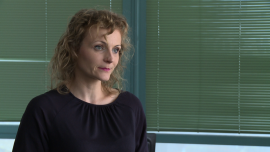 Elektryczne auta w Polsce wciąż rzadkością. Ulice opanowują za to elektryczne skutery, rowery i hulajnogi INNOWACJE, - Idea elektromobilności zdobywa w ostatnim czasie ogromną popularność, ale kojarzy się przede wszystkim z elektrycznymi samochodami, o których rozwój dba także polski rząd. Jednak na razie to raczej odległy plan, a tymczasem nieco w cieniu wizji elektrycznych aut dynamicznie rośnie rynek małych pojazdów elektrycznych, takich jak skutery, rowery czy deskorolki i hulajnogi.