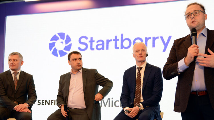 Senfino, Microsoft i EY prezentują akcelerator dla startupów Startberry