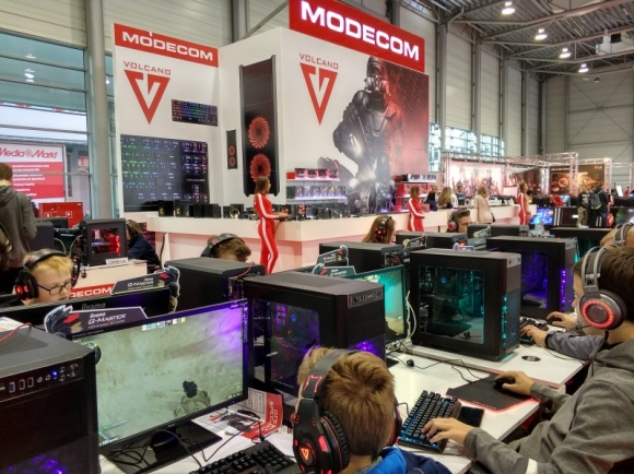 iiyama zaprasza na Warsaw Games Week