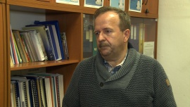 Groźne zjawiska atmosferyczne coraz częściej pojawiają się w Polsce. Nowe technologie pomagają wykrywać je z wyprzedzeniem INNOWACJE, - Orkan Ksawery, trąby powietrzne, potężne burze – coraz częściej tego typu zjawiska atmosferyczne pojawiają się w Polsce. Tylko w wyniku sierpniowych i październikowych nawałnic śmierć poniosło 8 osób, a blisko 100 zostało rannych. Takie zjawiska są efektem zmieniającego się klimatu. W walce z naturą mogą pomóc nowe technologie, które pozwalają wykrywać groźne zjawiska atmosferyczne. Szansą są tzw. prognozy Nowcasting, czyli bardzo krótkie prognozy, uaktualniane co 15 min.