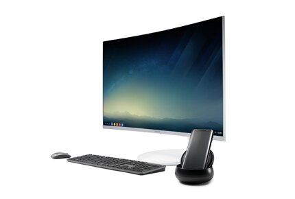 Samsung DeX, czyli tam biuro, gdzie smartfon nowe produkty, usługi, technologie - Jednym z czynników napędzających przemiany współczesnej gospodarki, jest skokowy rozwój sektora nowych technologii. Kluczem do efektywnego prowadzenia biznesu są dzisiaj szybkość i mobilność pracy – a te zapewnia nam korzystanie z mobilnych rozwiązań, takich jak Samsung DeX. To stacja dokująca zmieniająca smartfon Galaxy Note8 w komputer i narzędzie pozwalające mobilnym profesjonalistom (zwanym niekiedy „cyfrowymi nomadami”) na bycie w ciągłym ruchu. Ich biuro jest bowiem tam, gdzie teraz jest ich smartfon ze stacją roboczą Samsung DeX.