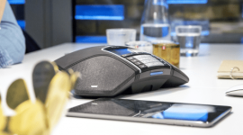 Konftel 300Wx – bezprzewodowy telefon konferencyjny z nowymi możliwościami