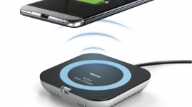 Cztery razy szybsze ładowanie dzięki indukcyjnej ładowarce Hama „Turbo Fast” 15 LIFESTYLE, IT i technologie - Indukcja postrzegana jest jako współczesna magia. Dlatego też wiele producentów decyduje się wykorzystać tę technologię aby udoskonalić i unowocześnić swoje produkty. Hama również chętnie dzieli się „czarami” i przedstawia ładowarkę indukcyjną „Turbo Fast”.