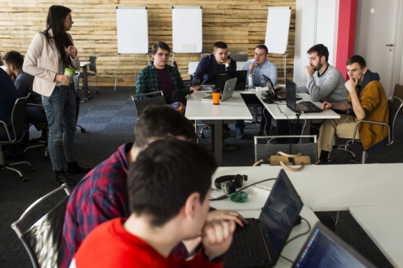 Specjalista IT na zamówienie, czyli jak łatać cyfrową lukę BIZNES, IT i technologie - Specjalista IT na zamówienie, czyli jak łatać cyfrową lukę