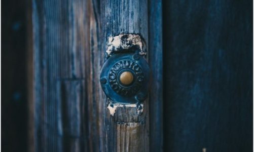 Inteligentny dzwonek „Ring” zagraża prywatności swoich użytkowników.