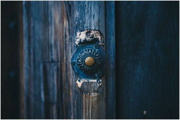 Inteligentny dzwonek „Ring” zagraża prywatności swoich użytkowników.