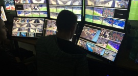 Monitoring a zarządzanie bezpieczeństwem na stadionach BIZNES, IT i technologie - Mundial w Rosji jest dobrą okazją, by podnieść niezmiennie aktualny temat bezpieczeństwa i zweryfikować stan profesjonalizacji systemów czuwających nad komfortem uczestników imprez masowych.