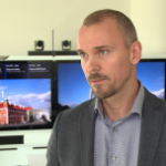 Inteligentne systemy wideokonferencyjne zniosą bariery językowe. Mogą spopularyzować pracę zdalną i ułatwić wymianę dokumentów