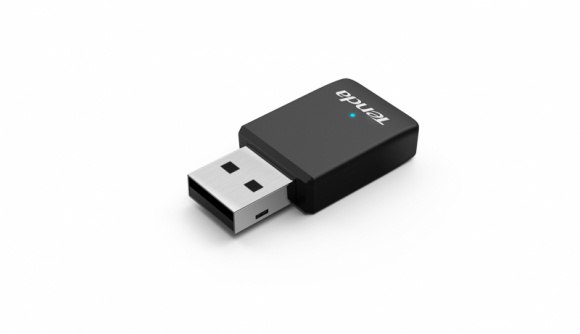 Tenda U9 - dwupasmowa karta sieciowa USB LIFESTYLE, IT i technologie - U9 to dwupasmowy adapter Wi-Fi 11ac. Prędkość bezprzewodowa 5 GHz może wynosić do 433 Mb/s, a 2,4 GHz do 200 Mb/s. Zaawansowana technologia MU-MIMO poprawia efektywność transferu i zapewnia płynniejsze przesyłanie strumieniowe.