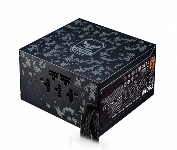 MasterWatt 750 TUF Gaming Edition – mocny zasilacz dla miłośników ciszy LIFESTYLE, IT i technologie - W nowym modelu zasilacza MasterWatt 750 TUF Gaming Edition tajwański producent wykorzystał doświadczenie płynące z rynku układów schładzających wnętrza komputerów.