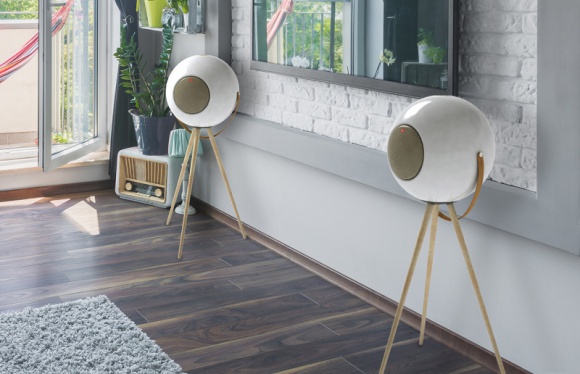 Arcydzieło w stylu retro od UB+ w dystrybucji Hama Polska