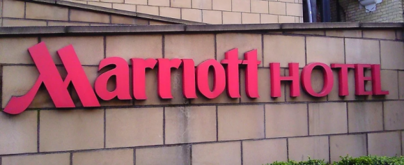 Marriott dotknięty drugim z największych w historii naruszeniem danych BIZNES, IT i technologie - Mariottt International ucierpiał w wyniku jednego z największych w historii naruszeń bezpieczeństwa danych. Największa na świecie sieć hotelarska stwierdziła, że naruszonych zostało około 500 mln rekordów z danymi klientów.