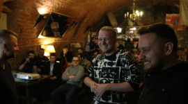 Nieformalnie o programowaniu, czyli #9 BarCoders BIZNES, IT i technologie - W piątkowy wieczór, 14. grudnia odbędzie się kolejne nieformalne spotkanie programistów w Świdnicy. To okazja do pełnej inspiracji wymiany doświadczeń bez krawatów. Cele są dwa: zdobycie wiedzy i integracja środowiska IT.