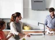 #10YearChallenge w kuchni Polaków kultura, sztuka, rozrywka, technologie - Początek roku w social mediach upływa pod znakiem #10YearChallenge. Oznaczamy tym hashtagiem zestawienie swoich obecnych zdjęć i tych sprzed 10 lat. Pokazujemy ogromną zmianę, jaka zaszła w naszym wyglądzie. W tym czasie zmieniliśmy się nie tylko my, ale cały świat, w którym żyjemy. A gdyby tak „wyzwanie dekady” podjęły… urządzenia kuchenne? Jak wygląda dom AD 2019 w perspektywie #10YearChallenge?