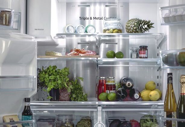 Przez lodówkę do serca. Co mówi o nas jej wnętrze? styl życia, technologie - Zdaniem fińskich naukowców wystarczy, by potencjalne pary zajrzały nawzajem do swoich lodówek, a mogą dowiedzieć się o sobie wielu ciekawych rzeczy. To tam mogą znaleźć wskazówki, które albo przyprawią ich o jeszcze szybsze bicie serca i rozpalą uczucia, albo… skutecznie ochłodzą miłosne zapędy.