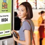 Sklepy stacjonarne zmieniają się na naszych oczach