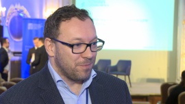 Ze sztuczną inteligencją eksperymentuje coraz więcej firm. 2019 rok może być przełomowym dla rozwoju SI w Polsce, powstaną też pierwsi cyfrowi pracownicy