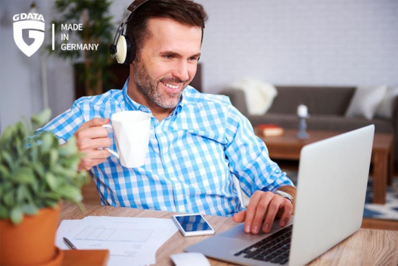 Cyberslacking przyciąga hackerów? BIZNES, IT i technologie - Cyberslacking przyciąga hackerów?