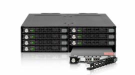 Niezawodne przechowywanie danych z Icy Dock ToughArmor MB998SK-B LIFESTYLE, IT i technologie - ToughArmor MB998SK-B oferuje możliwość przechowywania 8 dysków SATA 2,5” o wysokości od 5 do 7 mm w jednej zatoce 5,25”, dzięki czemu stanowi doskonałe rozwiązanie dla wysoko zagęszczonych pamięci masowych.