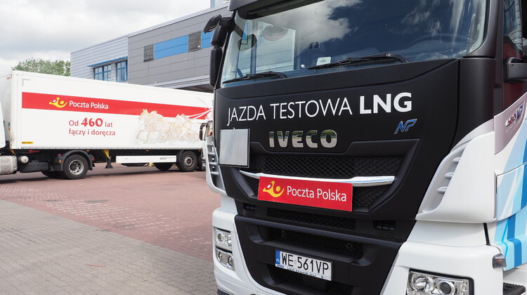 Poczta Polska rozpoczyna testy ekologicznego ciągnika siodłowego IVECO Stralis Natural Power o mocy 460 KM zasilanego gazem ziemnym