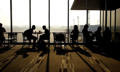 Ostrożnie z hotspotami. Jak dbać o bezpieczeństwo danych w podróży