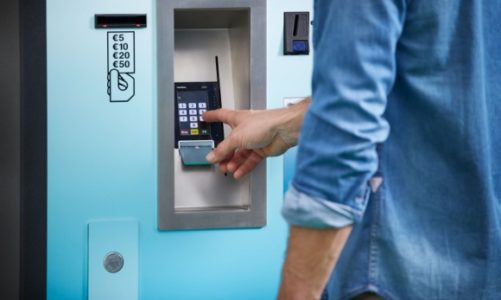 Rewolucja na rynku płatności samoobsługowych – nowy terminal VALINA