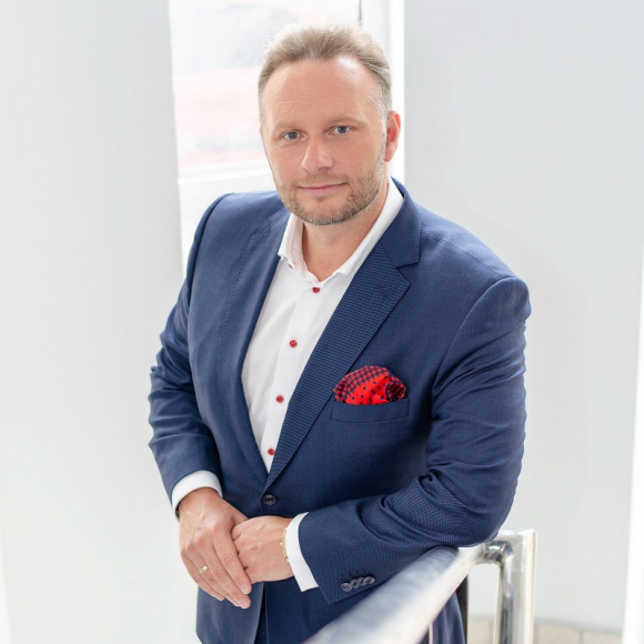 Efektywna praca zdalna i bieżący monitoring wykonywanych zadań... BIZNES, IT i technologie - Istniejąca od 30 lat na polskim rynku spółka Simple SA wprowadza do oferty rozwiązanie umożliwiające kontrolę nad jakością pracy zdalnej – system STARTSTOP.