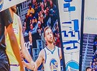 Ekran LED o powierzchni dwóch boisk zawisł nad głowami koszykarzy NBA budownictwo, nieruchomości, technologie - 