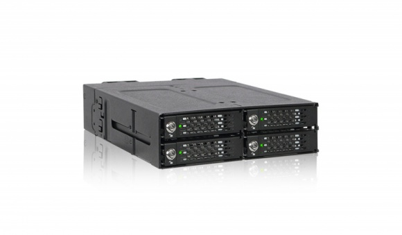 Nowość od Icy Dock - czterodyskowa obudowa dla SSD M.2 NVMe MB720M2K-B LIFESTYLE, IT i technologie - Icy Dock ToughArmor MB720M2K-B to obudowa przeznaczona na 4 dyski SSD M.2 NVMe.