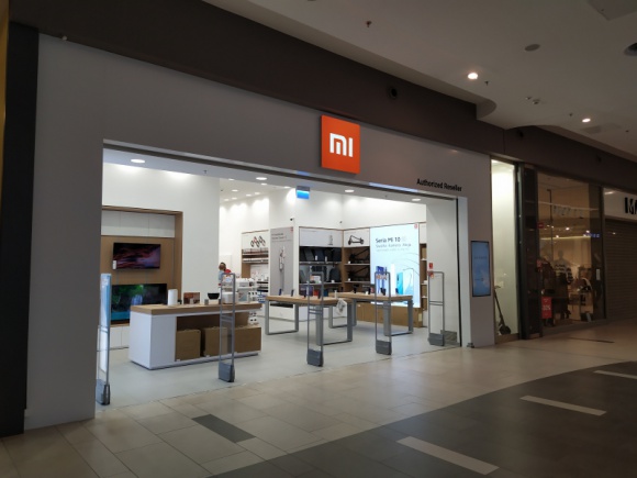 Avenida Poznań z salonem Xiaomi Mi Store